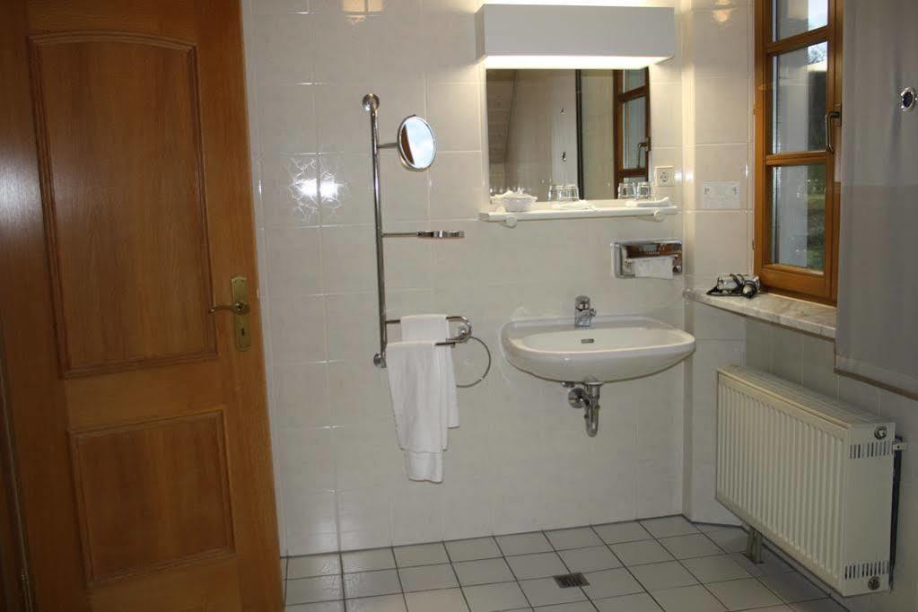 Landhotel Гайзелвинд Екстериор снимка